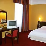 Hotel De L'abbaye Des Premontres