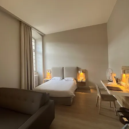 De L'abbaye Des Premontres 호텔 3*