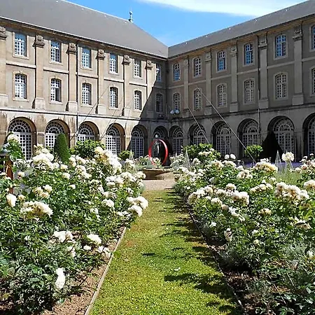 De L'abbaye Des Premontres 3*