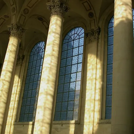 De L'abbaye Des Premontres 호텔 퐁타무종