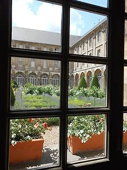 Hotell De L'abbaye Des Premontres 3*