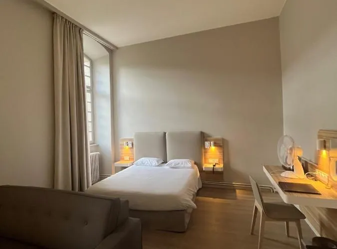 De L'abbaye Des Premontres Hotel 3*