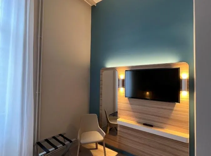 De L'abbaye Des Premontres Hotel 3*